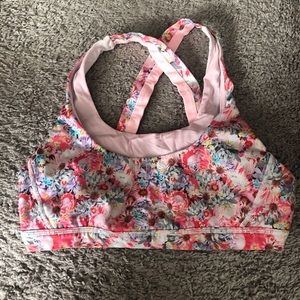 Lululemon sports bra